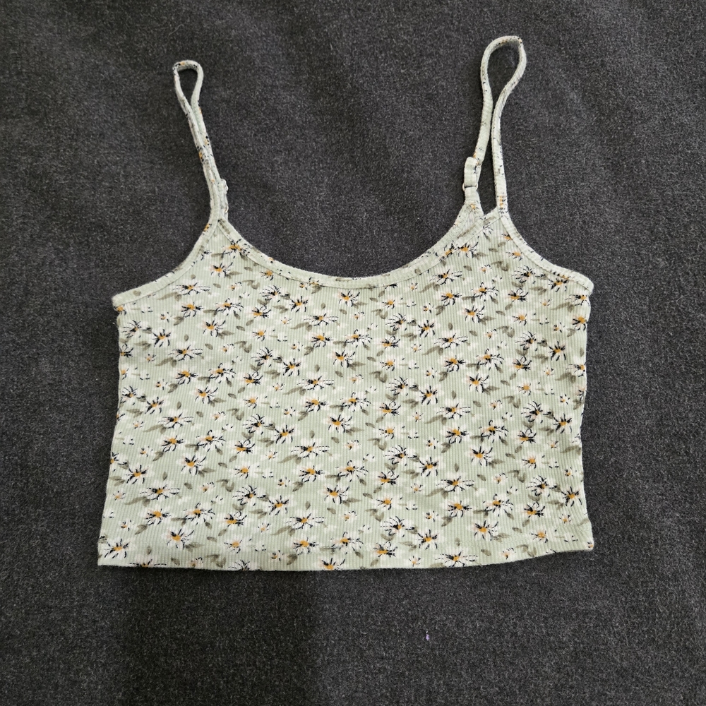 Hollister Cream Camisole Crop Top Sleeveless